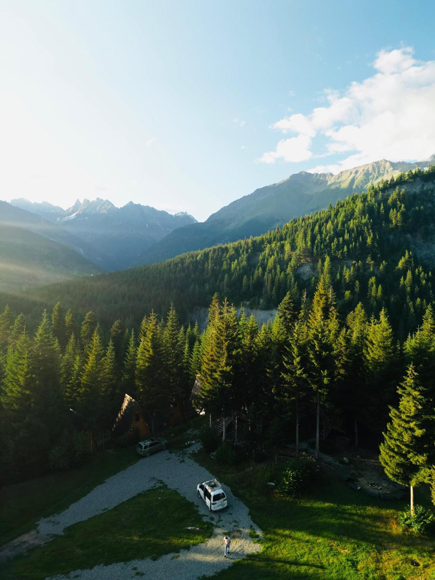 Bude Mestia Cottages Екстериор снимка
